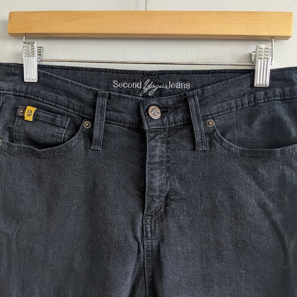 YOGA JEANS Washed Black Straight Leg Raw Hem Jeans 30 - Picture 2 of 11